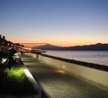 Vista Mare Rooms Reggio di Calabria Dış mekan fotoğraf