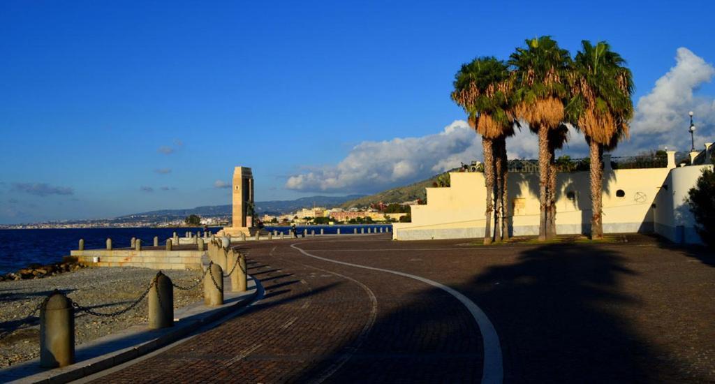 Vista Mare Rooms Reggio di Calabria Dış mekan fotoğraf
